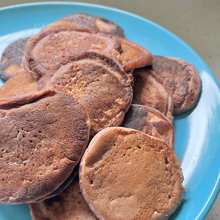 Easy Berry Blender Pikelets – The Littles Learn